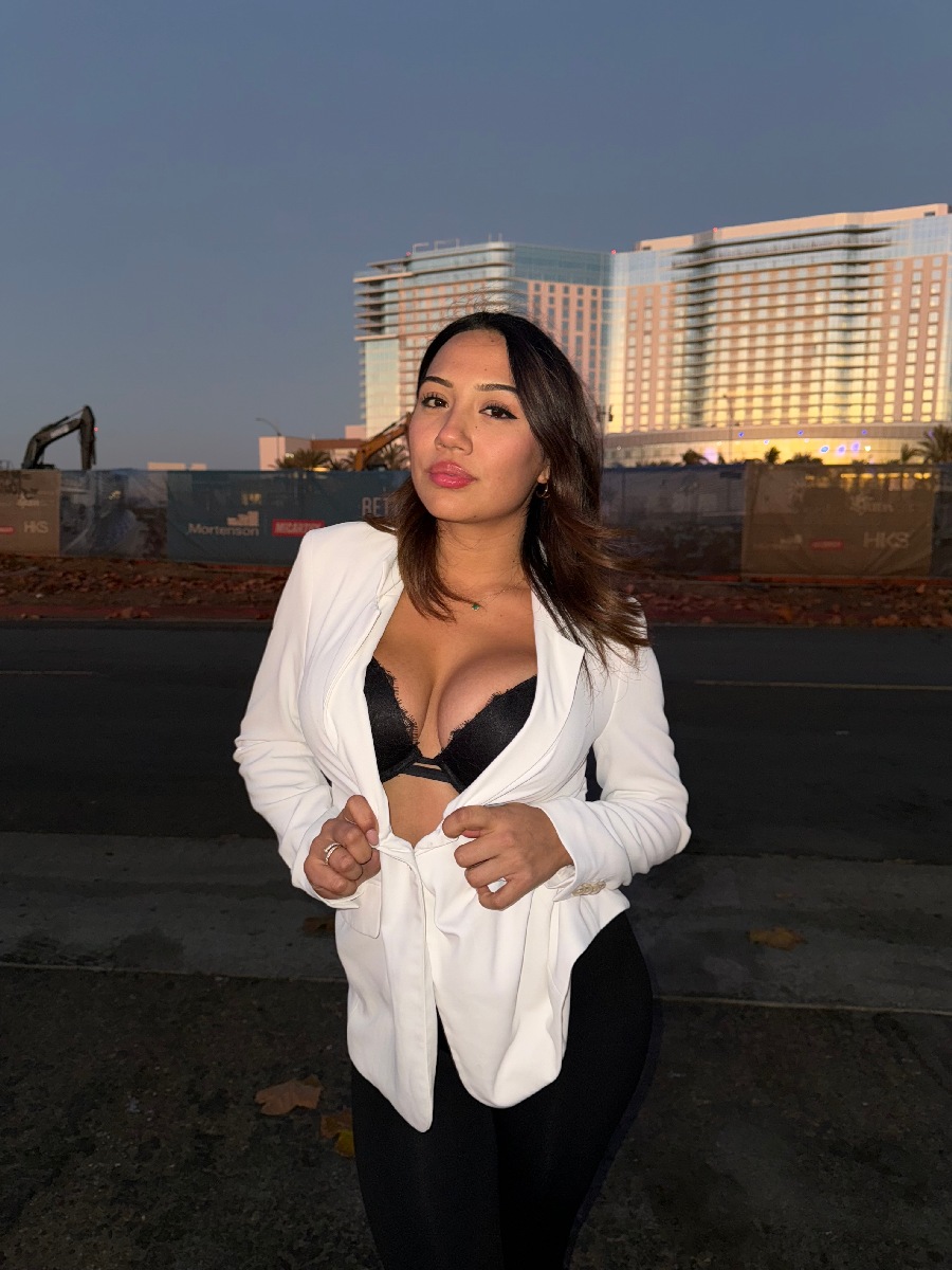 Take a pause and enjoy Ali Cruz — streaming from Mosul