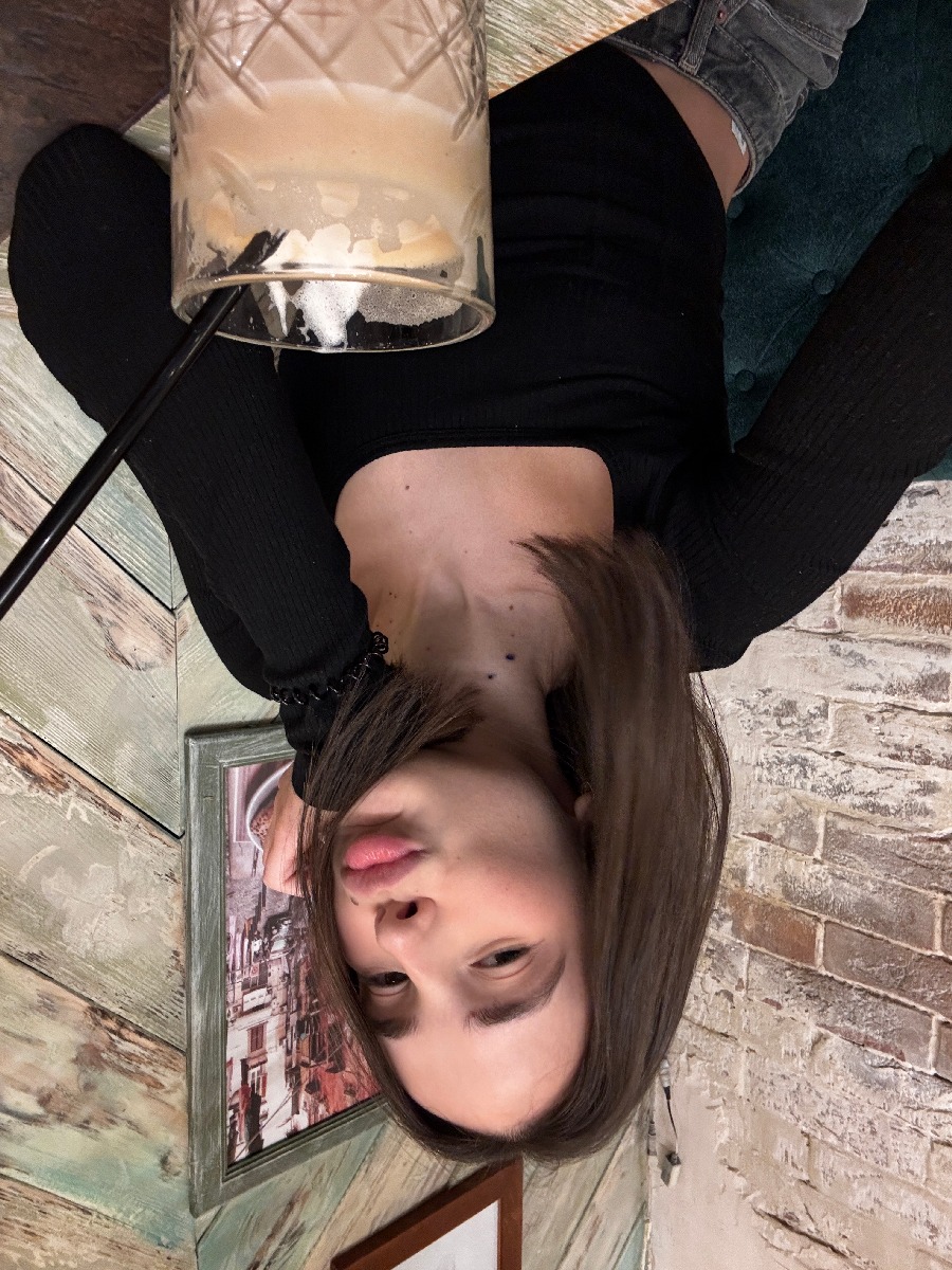 Fresh photos, fresh mood — Tina online in Mosul